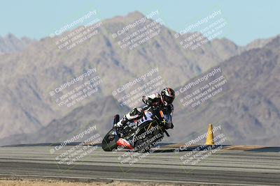 media/Dec-01-2025-Moto Forza (Mon) [[2daa91e15f]]/1-Advanced Group/Session 4 Turn 9/